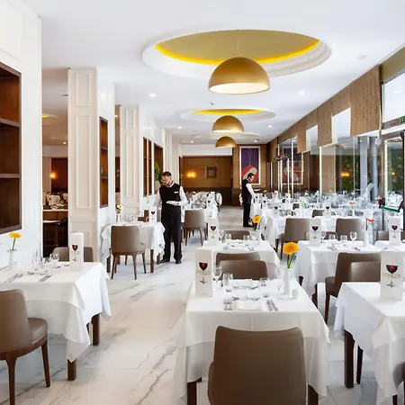 Riu Palace Oasis Szálloda 5*