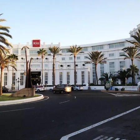 Riu Palace Oasis Szálloda 5*