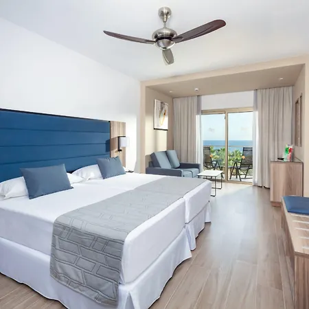 호텔 Riu Palace Oasis