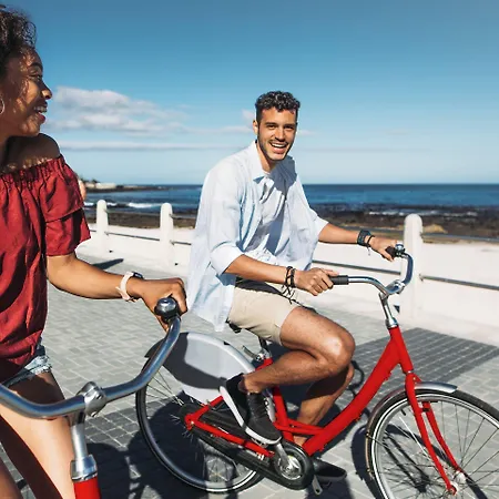 호텔 Riu Palace Oasis