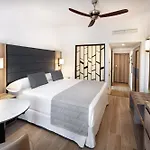 Riu Palace Oasis